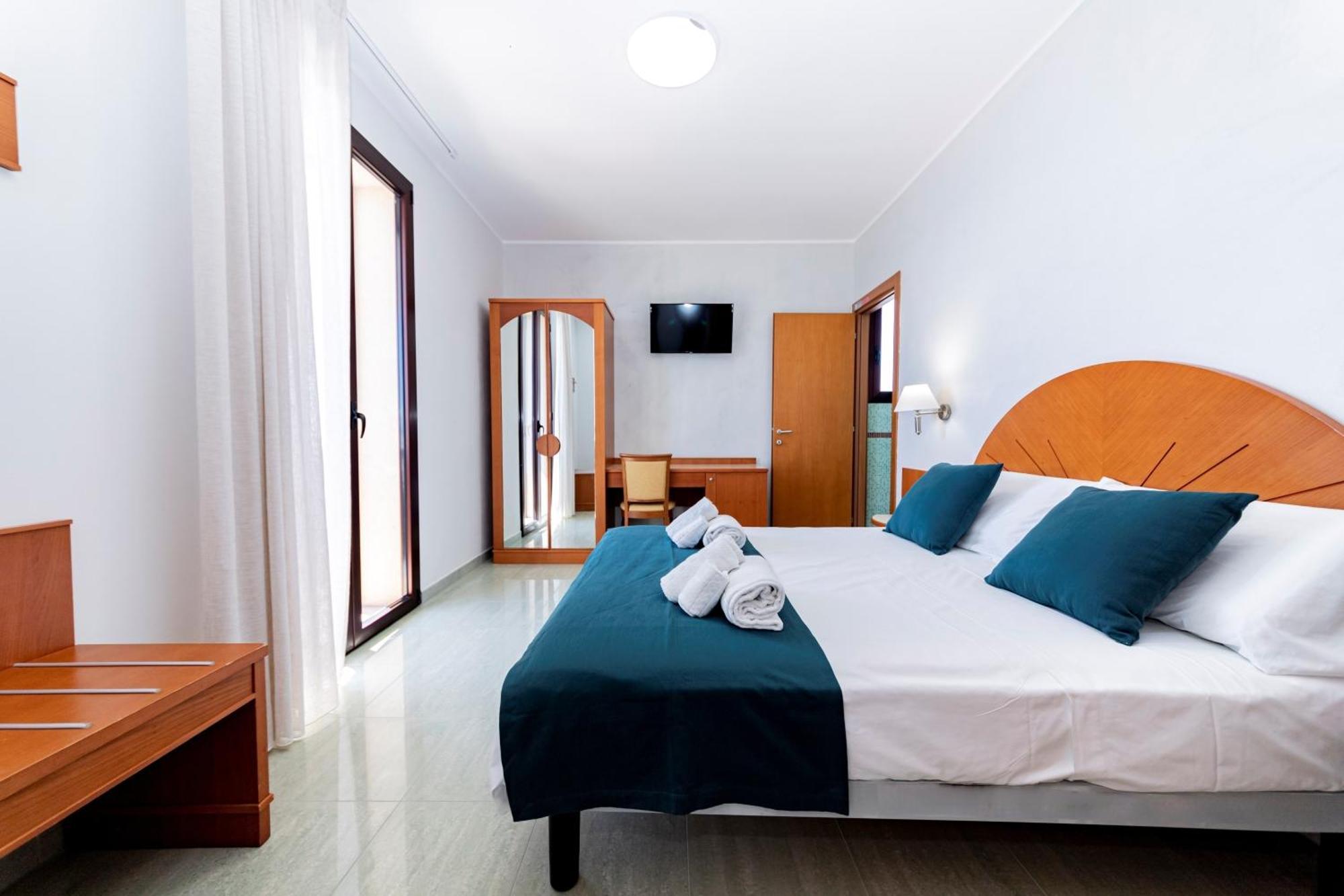 Hotel Alba Torre Lapillo Kültér fotó