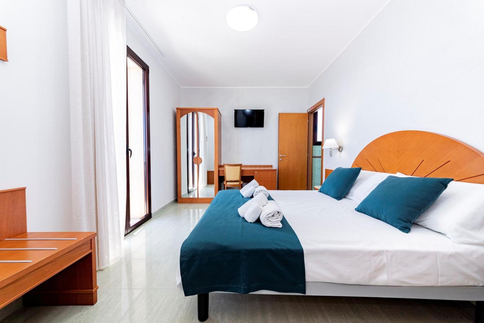 Hotel Alba Torre Lapillo Kültér fotó