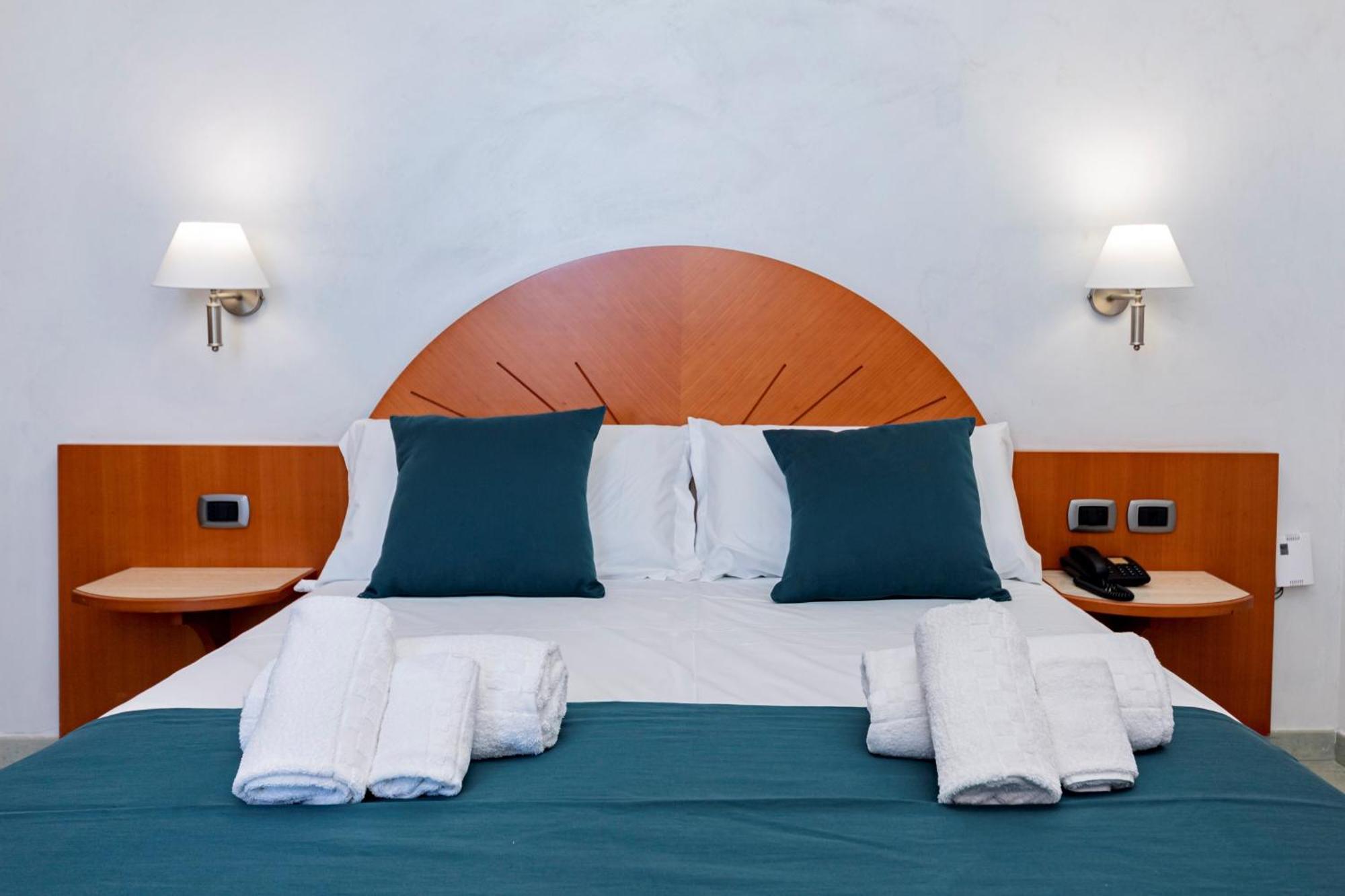 Hotel Alba Torre Lapillo Kültér fotó