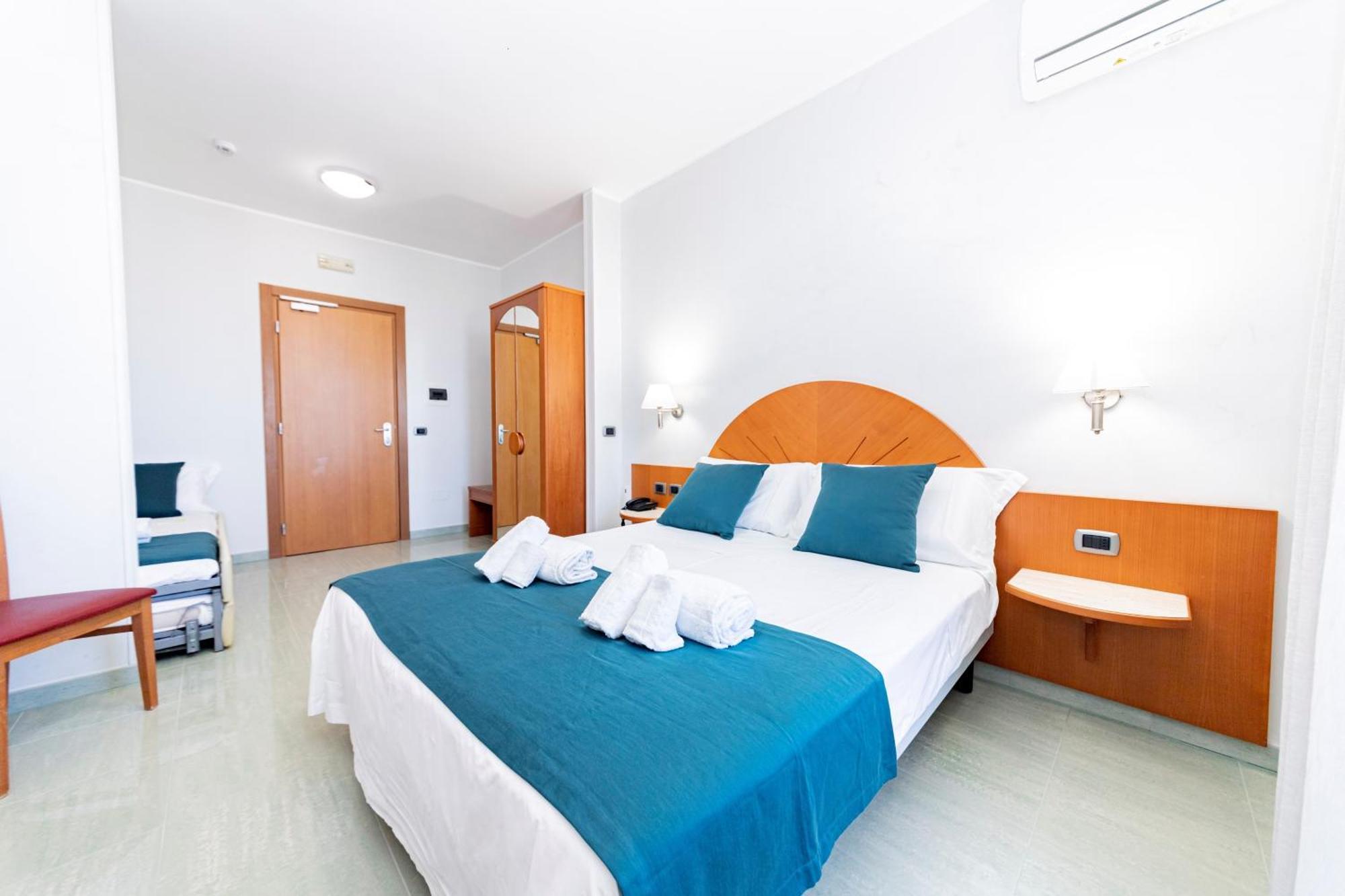 Hotel Alba Torre Lapillo Kültér fotó