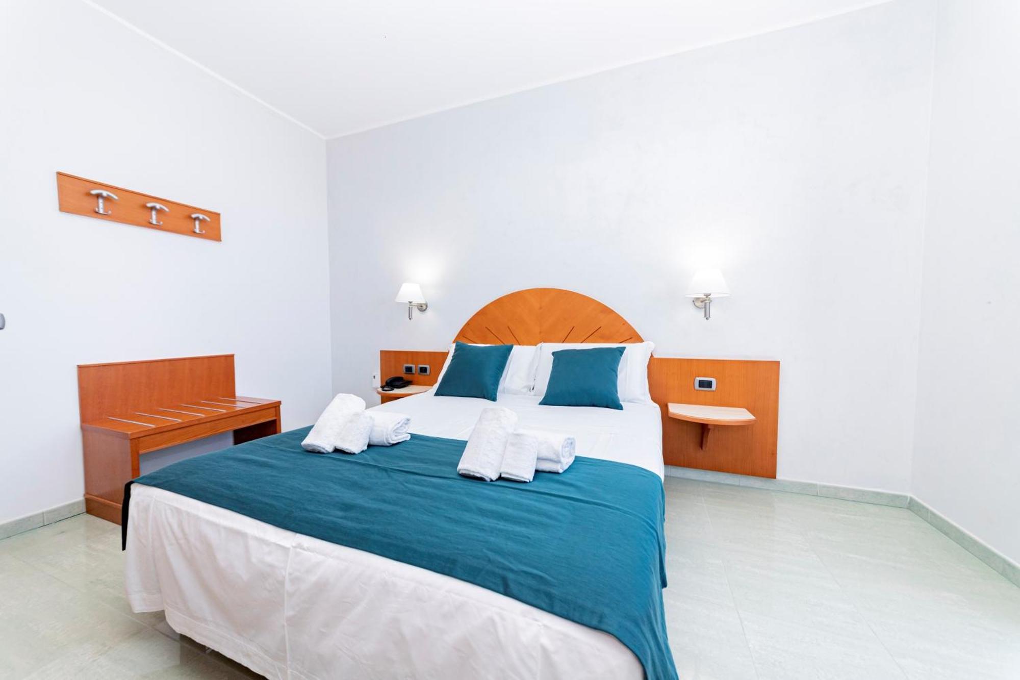 Hotel Alba Torre Lapillo Kültér fotó