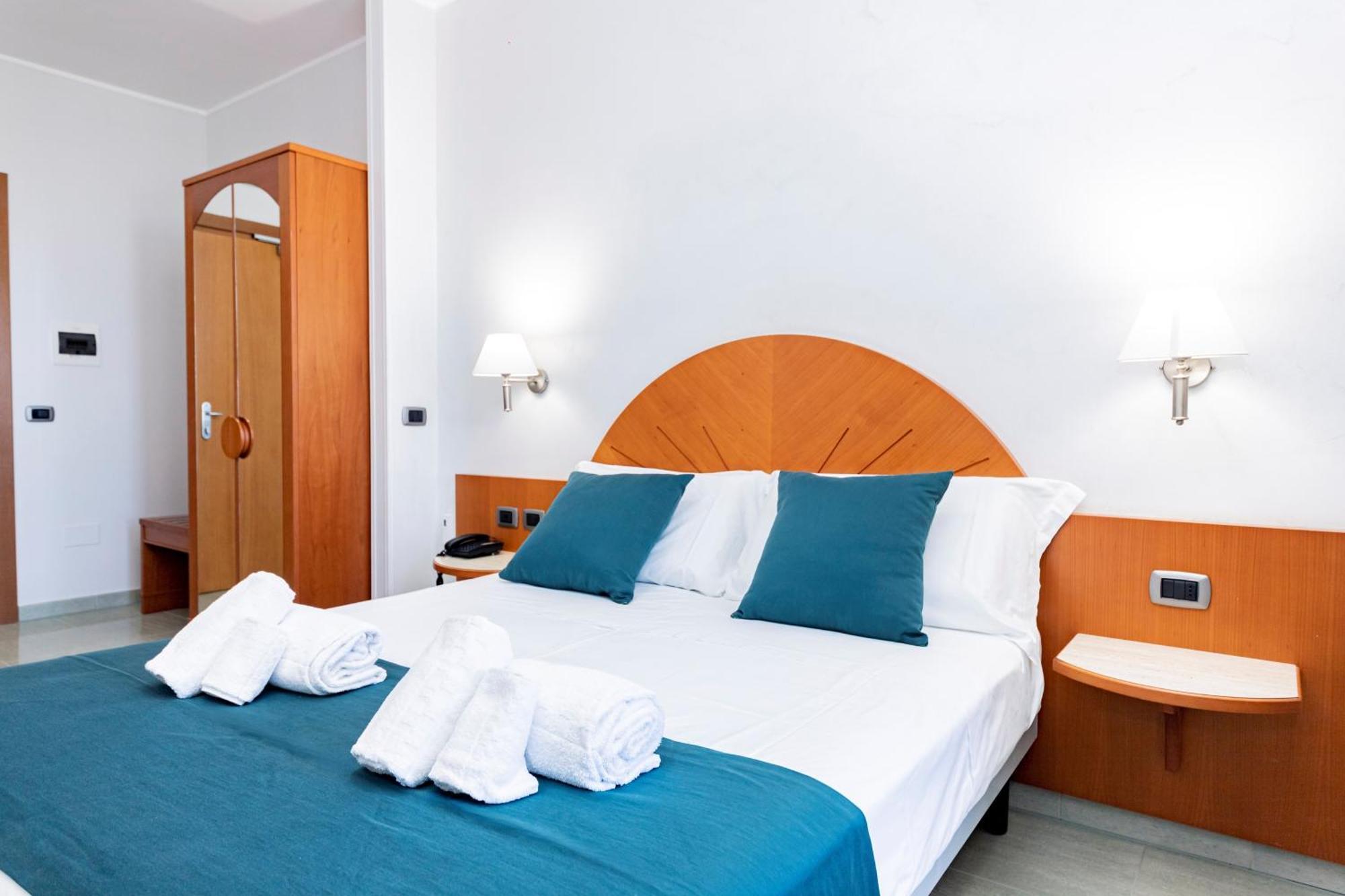 Hotel Alba Torre Lapillo Kültér fotó