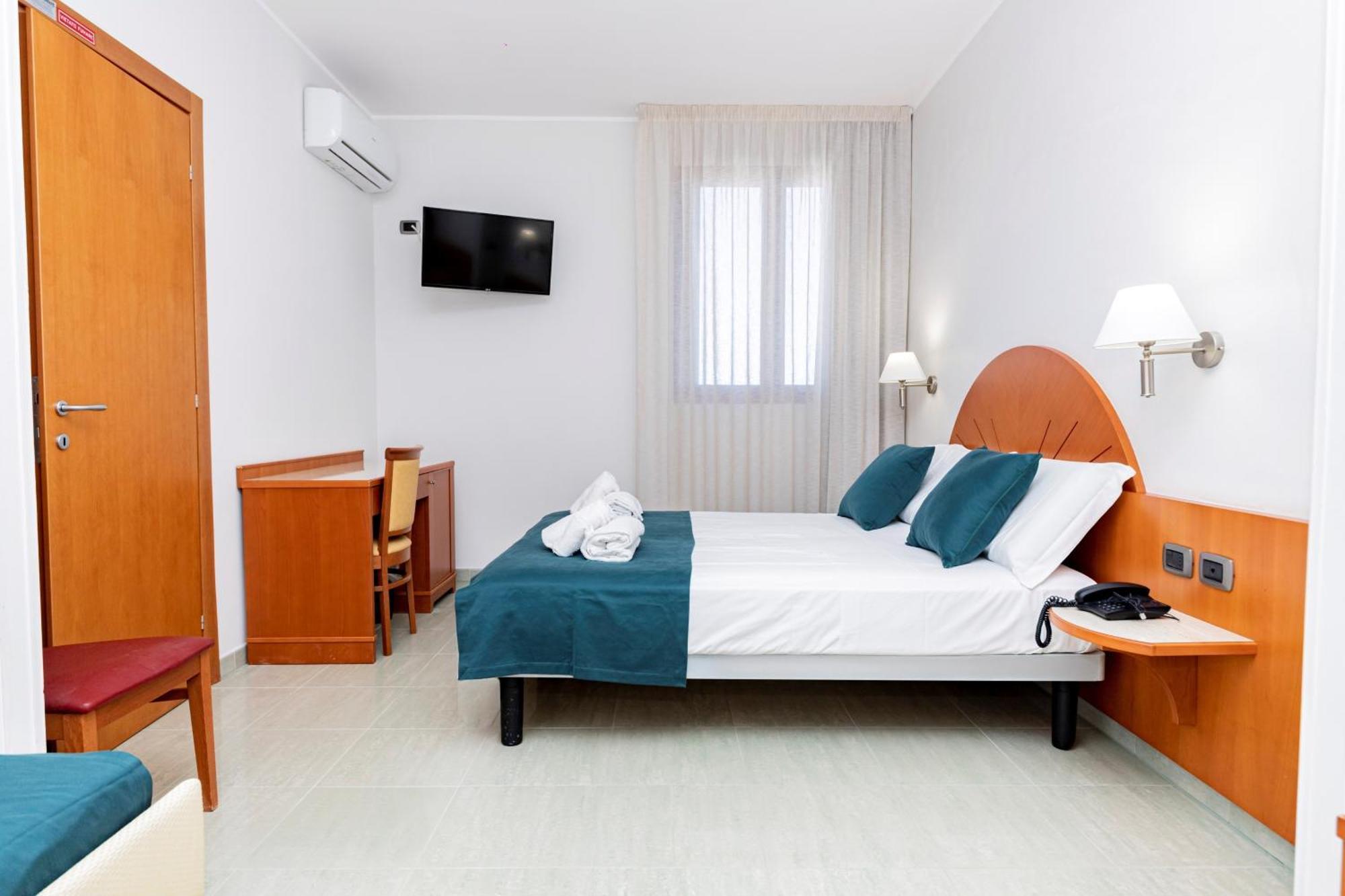 Hotel Alba Torre Lapillo Kültér fotó