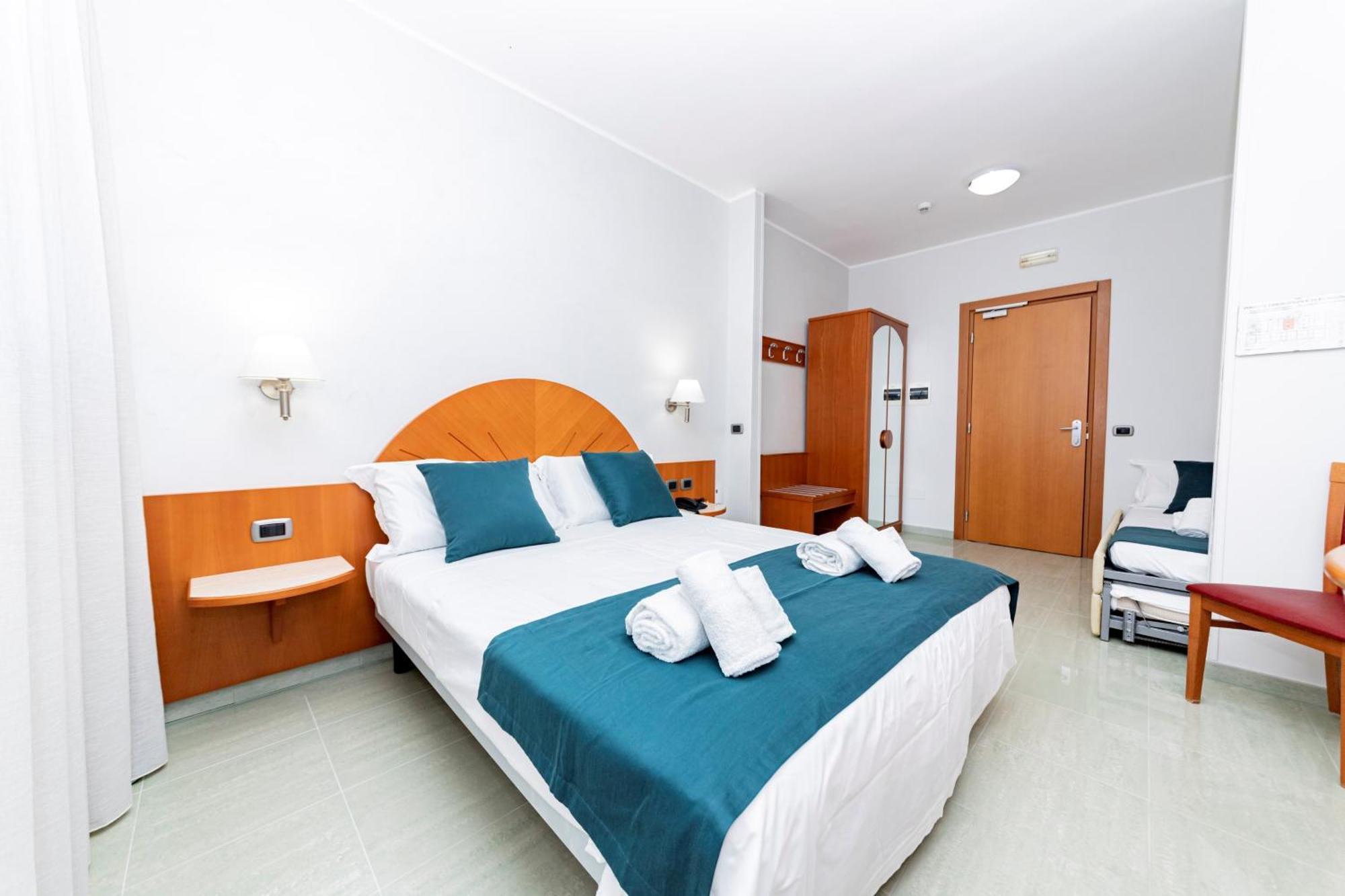 Hotel Alba Torre Lapillo Kültér fotó