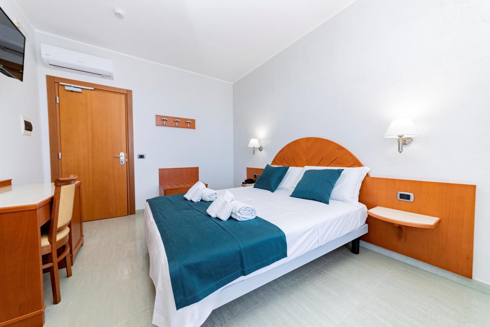 Hotel Alba Torre Lapillo Kültér fotó