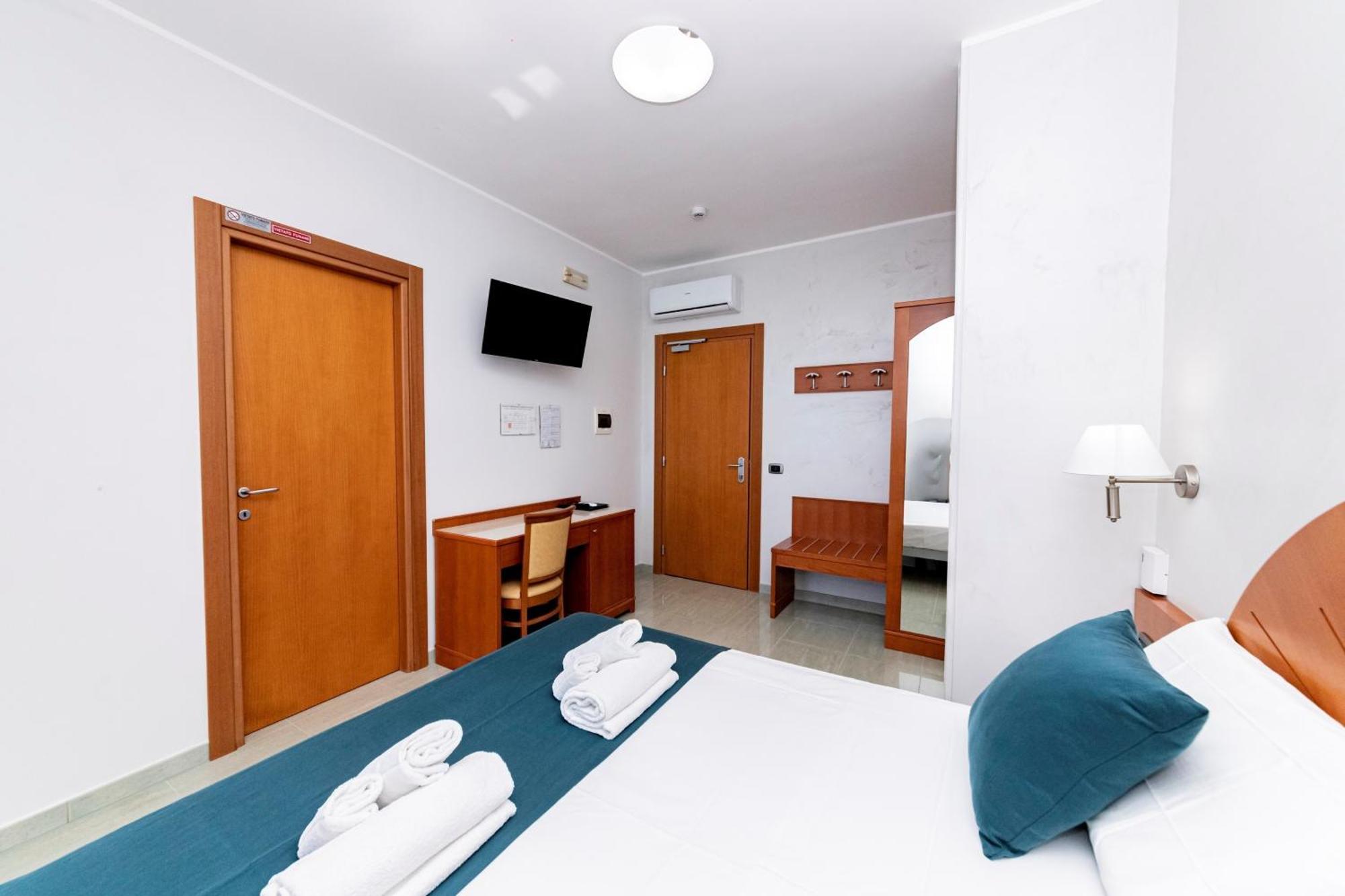 Hotel Alba Torre Lapillo Kültér fotó