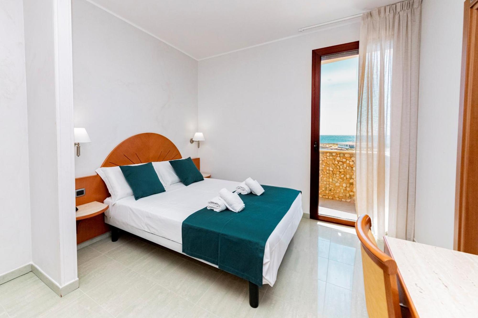 Hotel Alba Torre Lapillo Kültér fotó